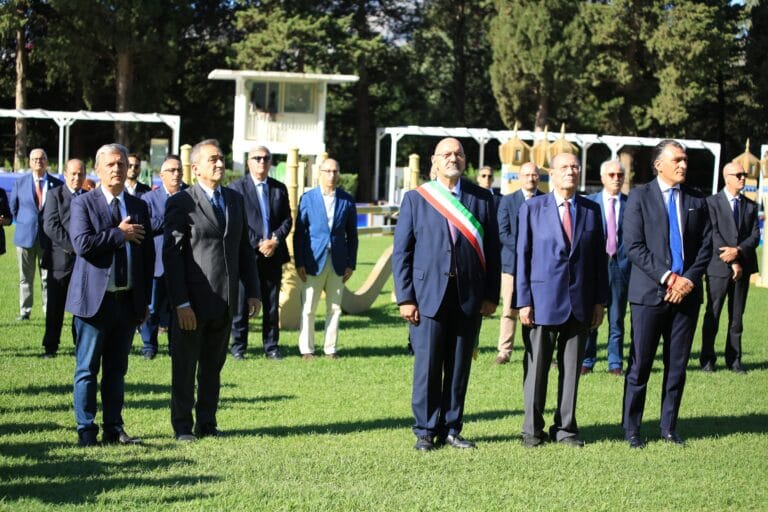 Taglio del nastro: inaugurati i 60i Internazionali di Sicilia e la 39ª edizione della Coppa degli Assi